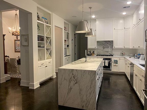4th image of 6011 Stonegate Dr