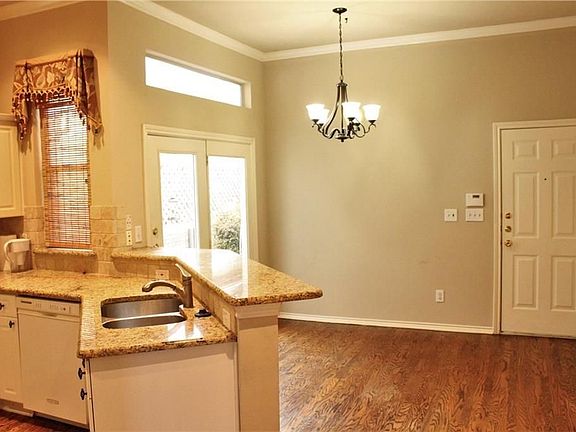 5th image of 6012 Marlow Ave