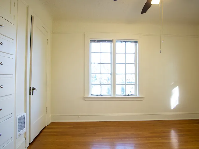 1944 NW Johnson St #301 — Photo 11