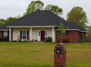 311 Sandpiper Ln, Stonewall, LA 71078