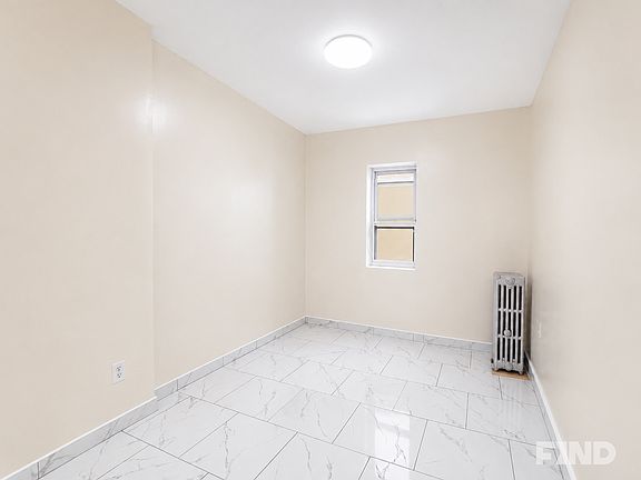 4th image of 418 Grand St #1R