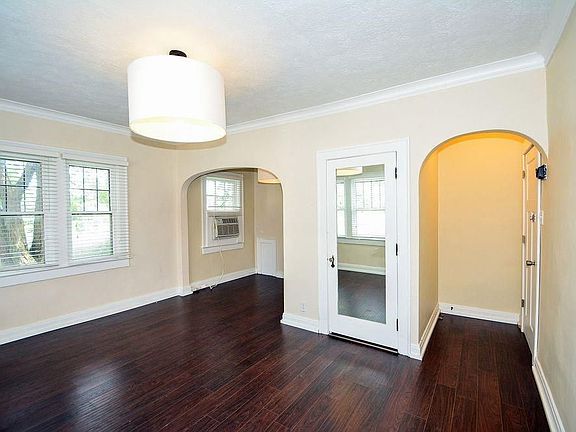 4th image of 1711 N College Ave APT 7