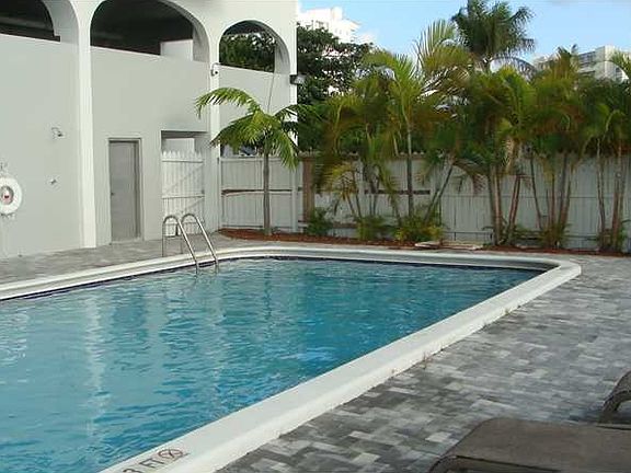 3rd image of 7928 West Dr APT 807