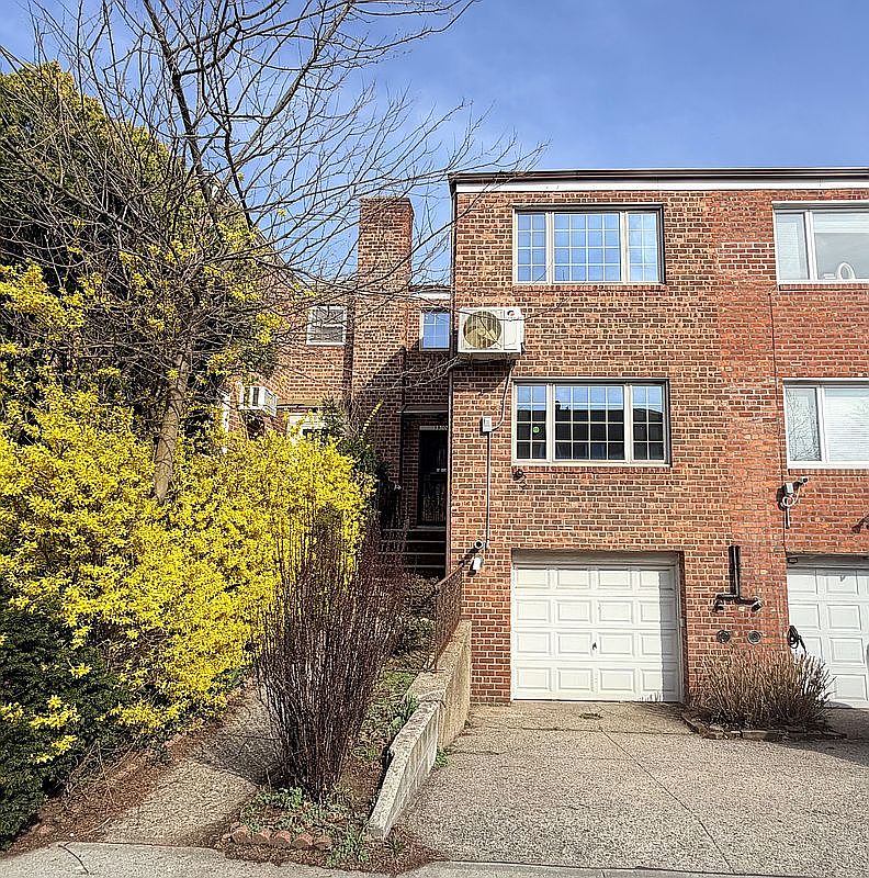 9904 74th Ave, Forest Hills, NY 11375 | MLS #S1819971 | Zillow