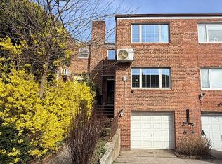 9904 74th Ave, Forest Hills, NY