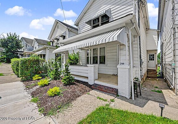 3rd image of 254 W Main St