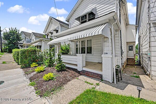 Listing photo 3