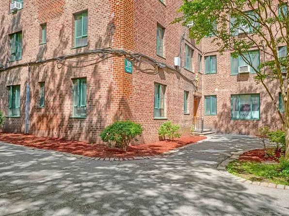 1501 Metropolitan Ave APT 8D, Bronx, NY 10462