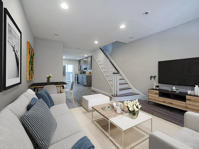 1502 S Bailey St — Photo 1