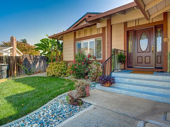 3rd image of 6842 Villa Juares Cir