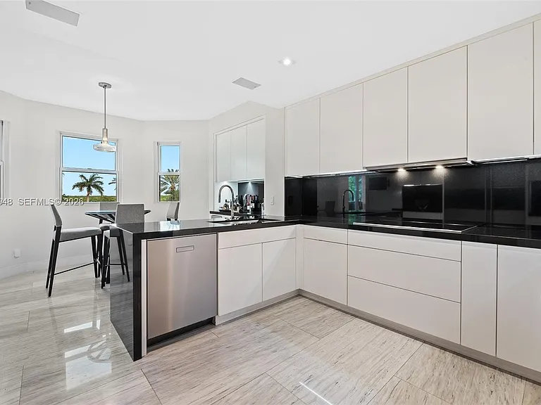 13633 Deering Bay Dr #225 — Photo 11