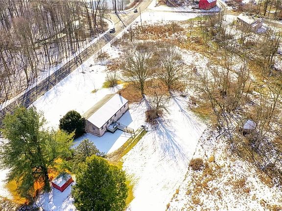 3rd image of 1029 Netherwood Rd