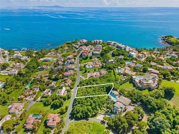 (undisclosed Address), Humacao, PR 00791