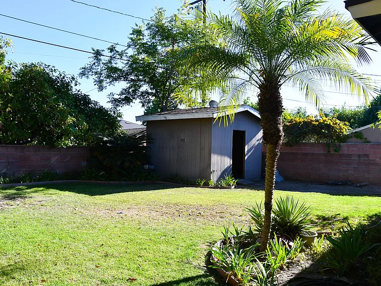 1210 E Oakmont Ave — Photo 61