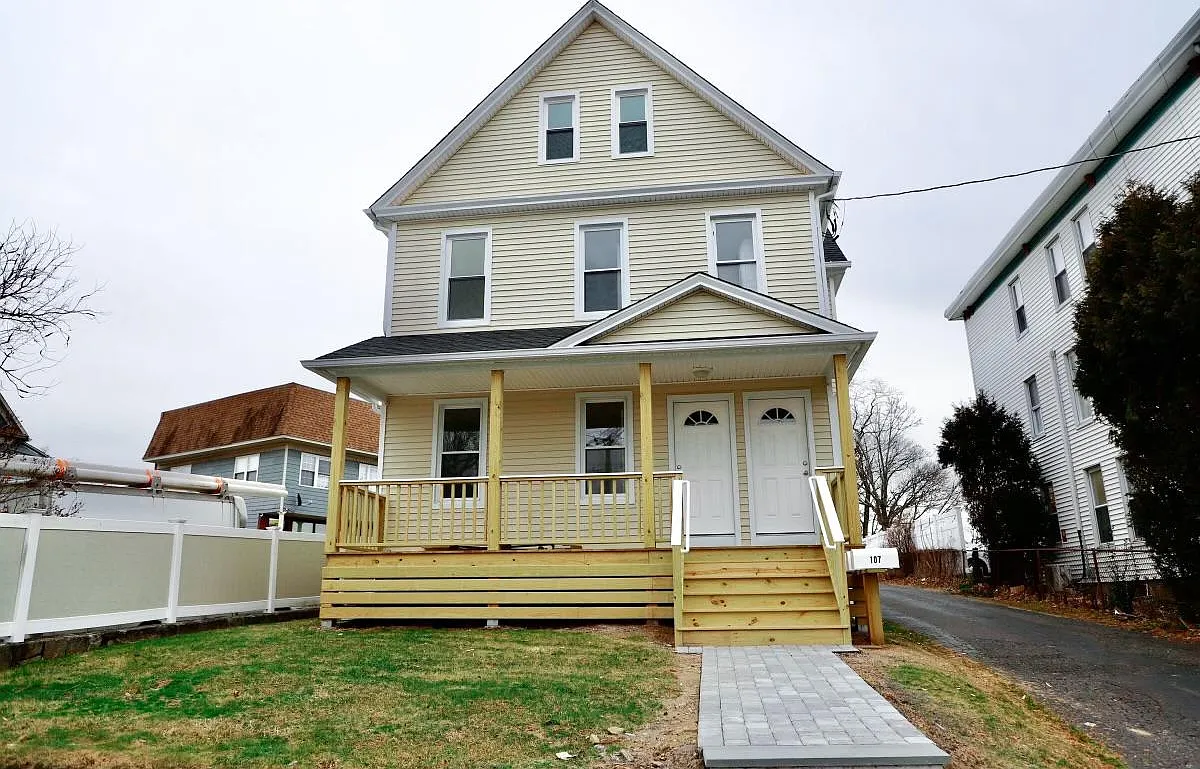 1 bed, 1000 sqft, $1,850 — Photo 1