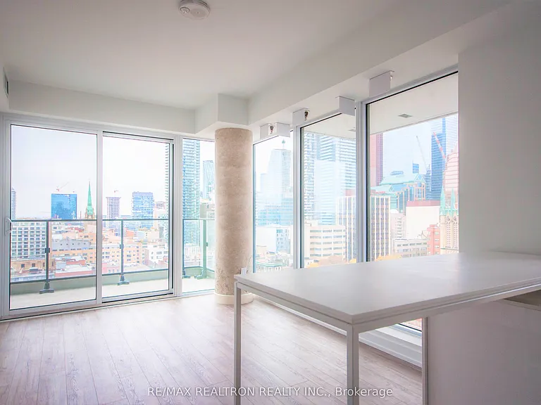 77 Shuter St #1602 — Photo 11