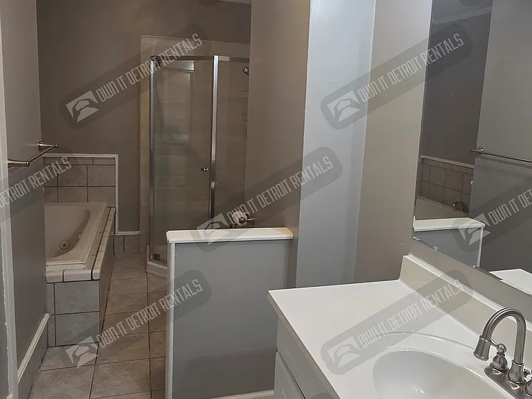 22889 Oakwood Ave — Photo 29