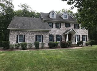 38 Wyndermere Pl, Ludlow, MA 01056