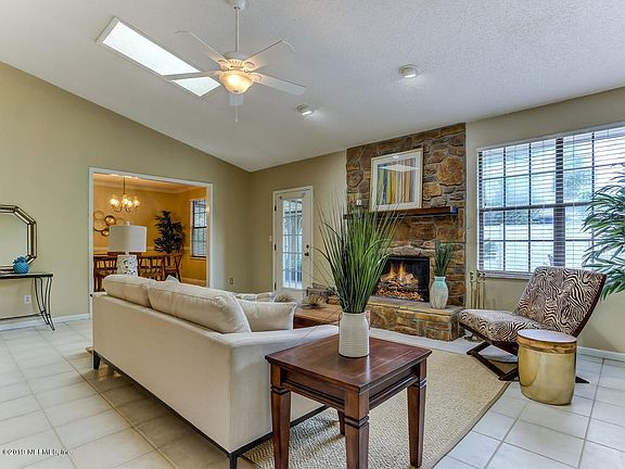 3rd image of 10341 Sequoya Dr