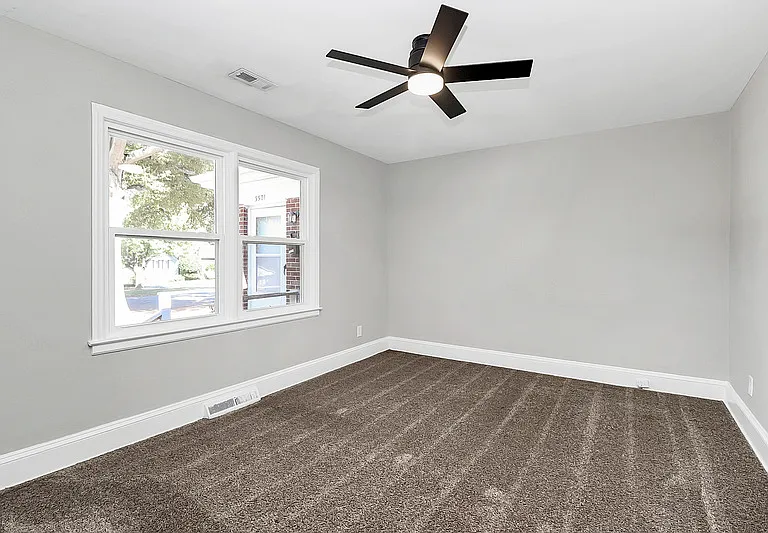 3503 Meredith Ave — Photo 9