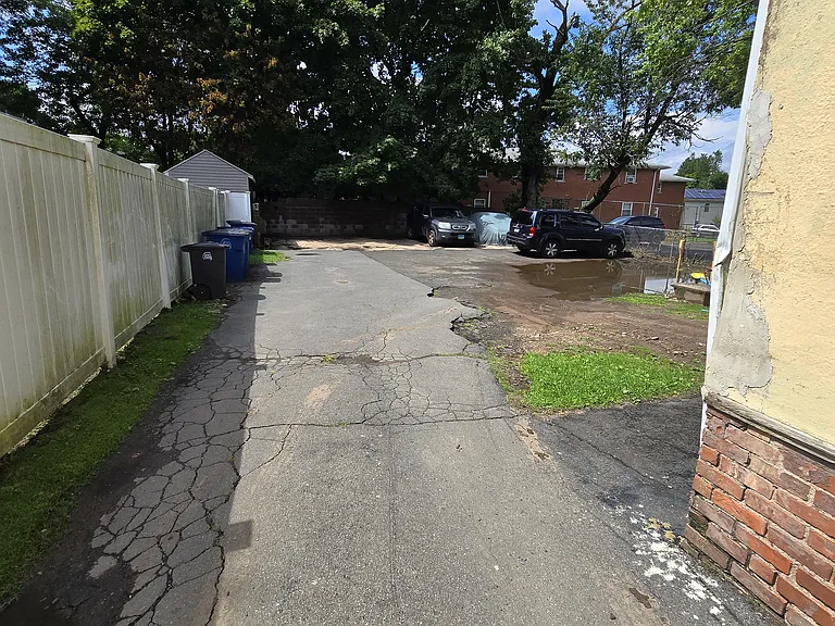 64 Anthony St #1L — Photo 8