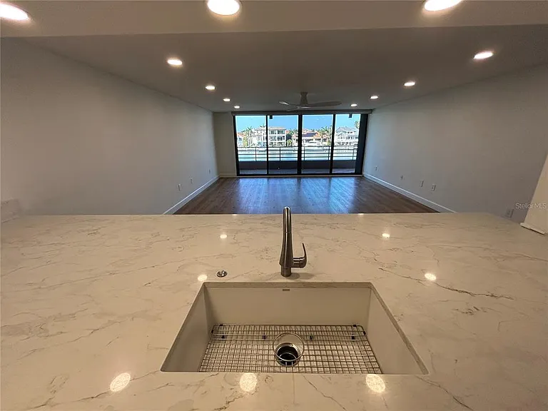 6260 Kipps Colony Ct #203 — Photo 11
