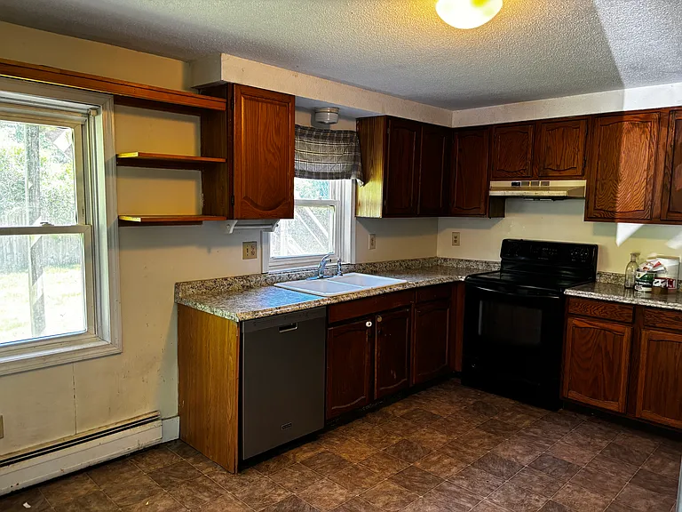 122 North St #A — Photo 3