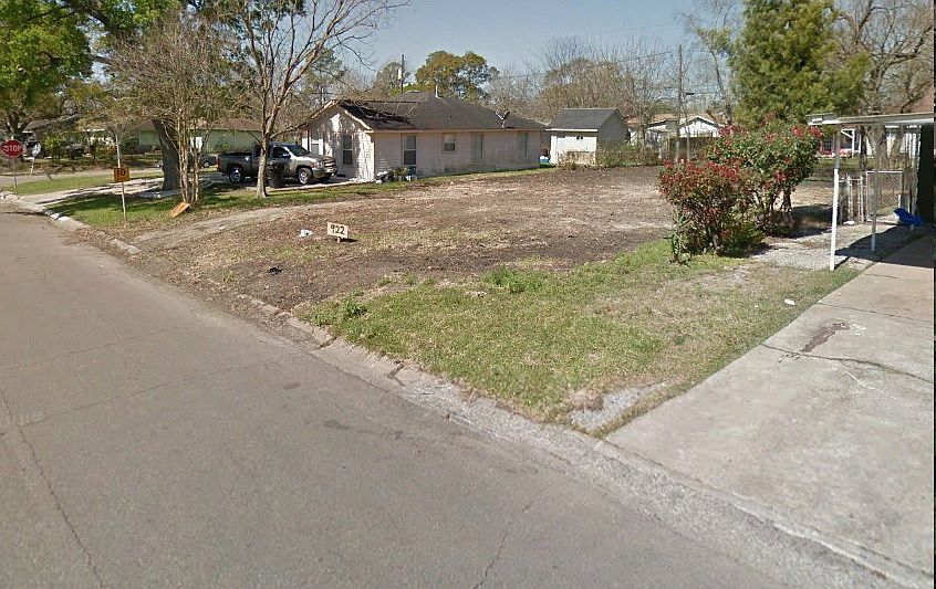 2nd image of 922 Maroby St