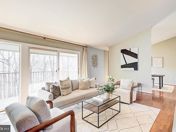 5th image of 8610 Hidden Hill Ln