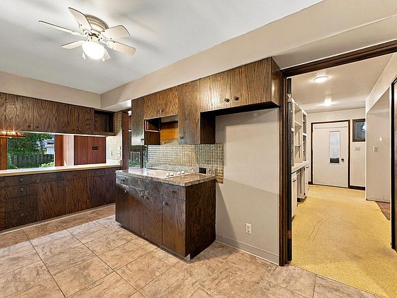 5th image of 1607 Kaufmann AVENUE