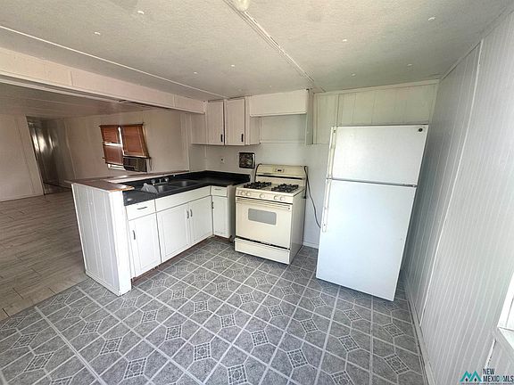 3rd image of 1010 S 5th St