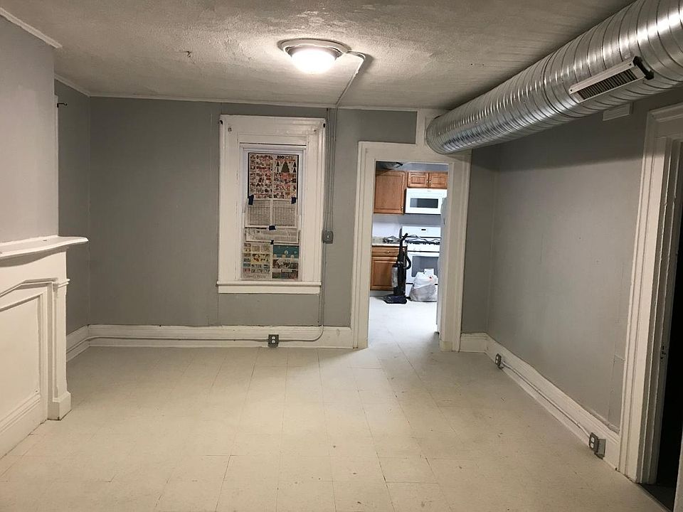 1st image of 216 Carolina St