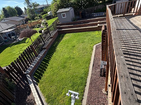 4th image of 705 E 21st Pl