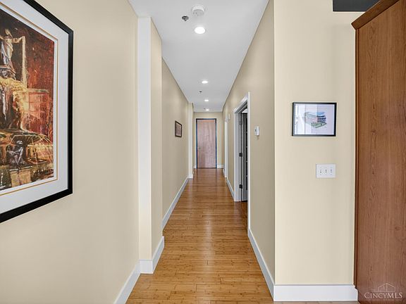 5th image of 15 W 4th St Unit 504