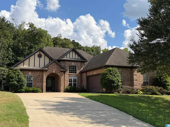 3291 Chapel Hills Pkwy, Fultondale, AL 35068
