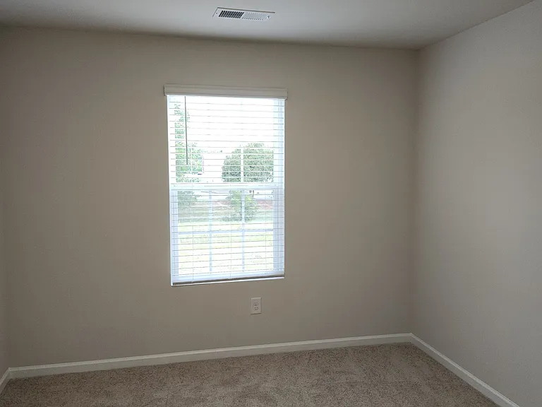 708 Peyden Ln — Photo 15