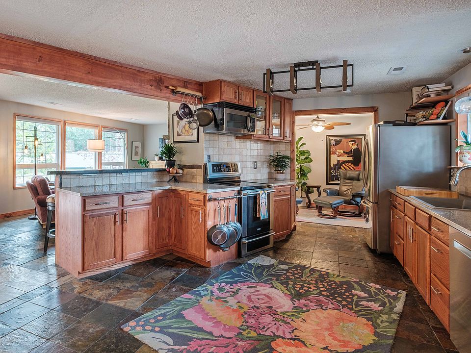 1st image of 61449 Barleycorn Ln