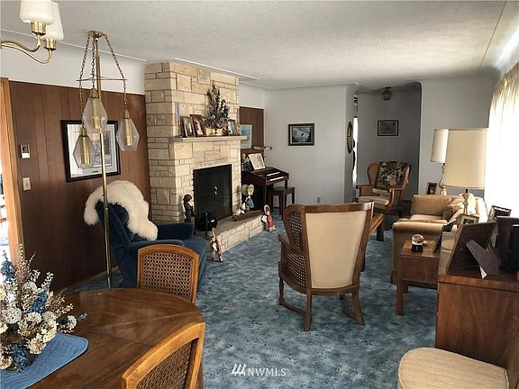 5th image of 2482 Evergreen Park Rd