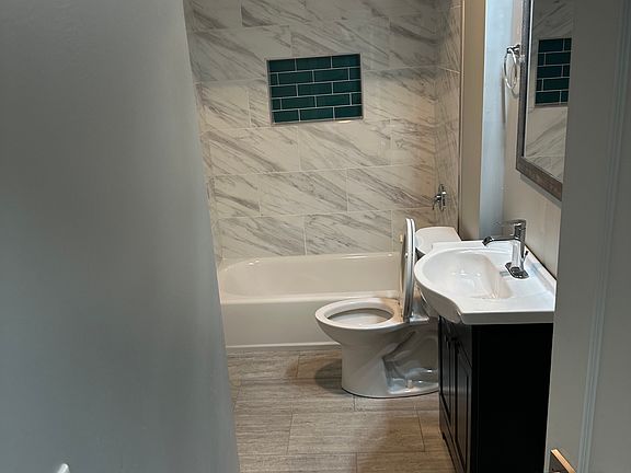 5th image of 141 Louis Ave APT 2