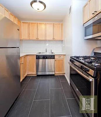 Rented by Halstead Real Estate | media 14