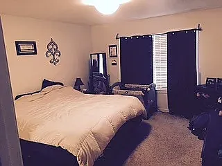 3 bed, 1800 sqft, $2,500 — Photo 4