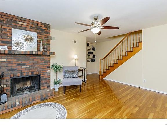 2nd image of 12 Bonnie Ct