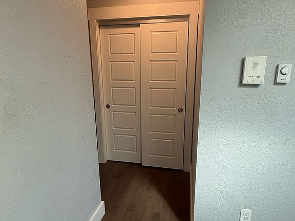 3rd image of 270 W 17th St #19