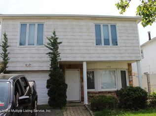 175 Bridgetown St, Staten Island, NY 10314