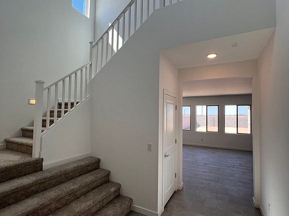 4th image of 18206 W Vogel Ave