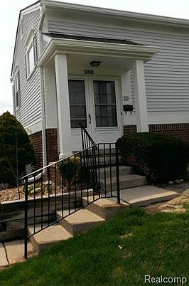 1st image of 42136 Roscommon Dr #281