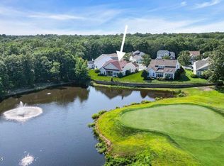 68 Spyglass Dr, Jackson, NJ 08527