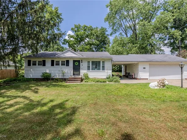 10008 Gabriella Dr, North Royalton, OH 44133