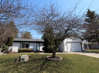 24488 Simmons Dr, Novi, MI 48374