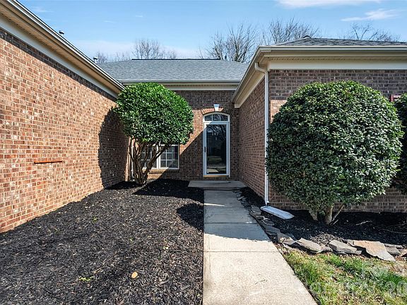 2nd image of 147 Gabriel Dr